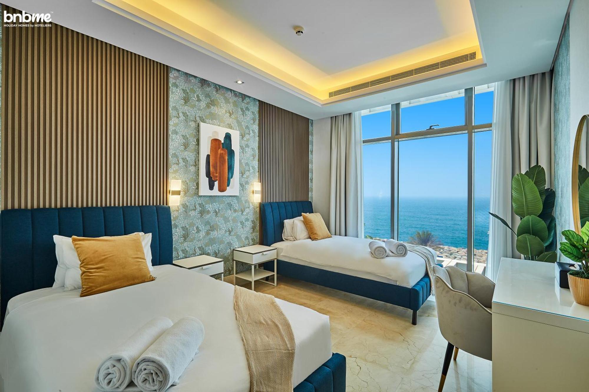 Bnbme - Th8 Palm Hotel Дубай Экстерьер фото