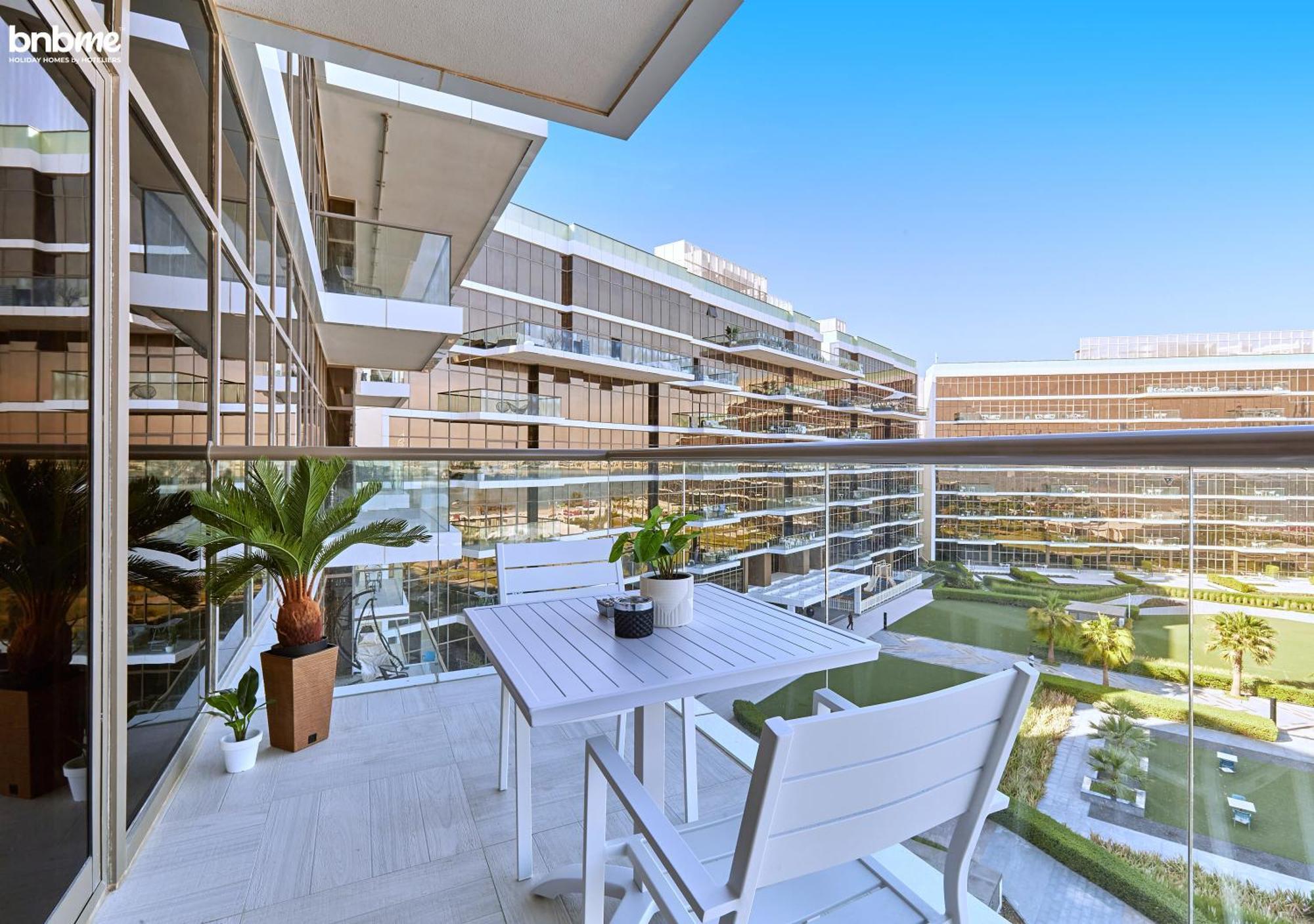 Bnbme - Th8 Palm Hotel Дубай Экстерьер фото