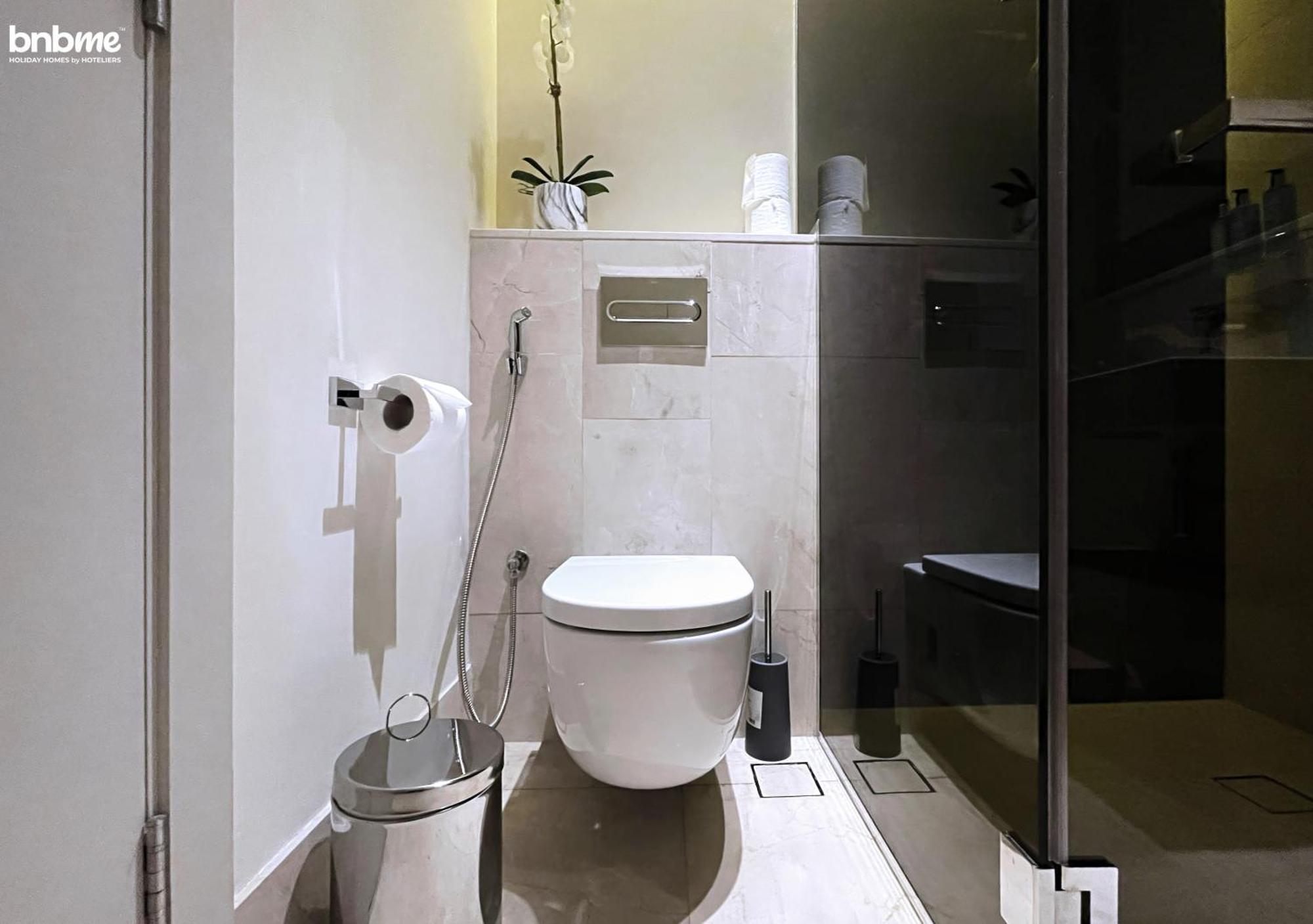 Bnbme - Th8 Palm Hotel Дубай Экстерьер фото